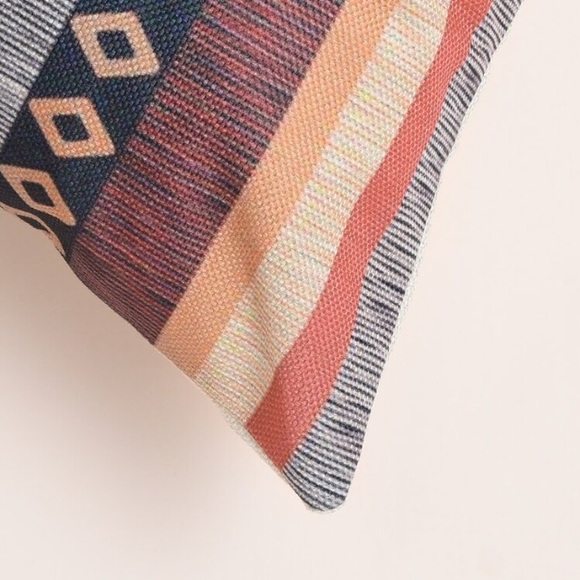 $5️⃣for$2️⃣5️⃣ Aztec print throw pillow cover - Picture 3 of 5